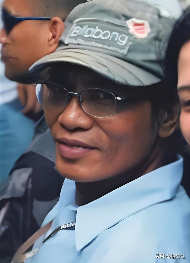 豪门儿媳神秘失踪，钢铁棺材惊现大海，水泥封尸揭开家族罪恶黑幕