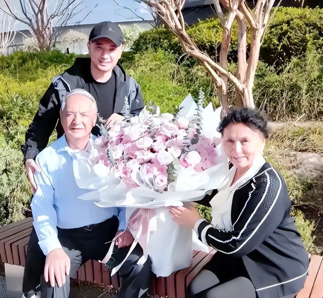 钱多有什么用?42岁离婚无儿无女的尼格买提，给中年男人提了个醒