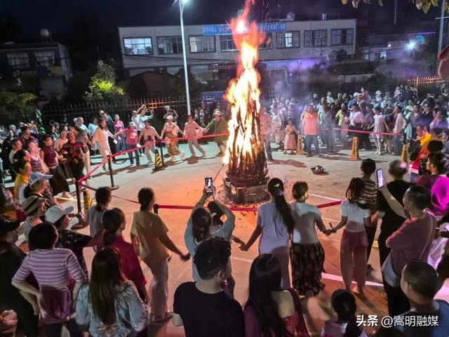 旅居云南·入昆第一站丨山水田园间，嵩阳街道老房焕新颜，旅居兴业两相宜