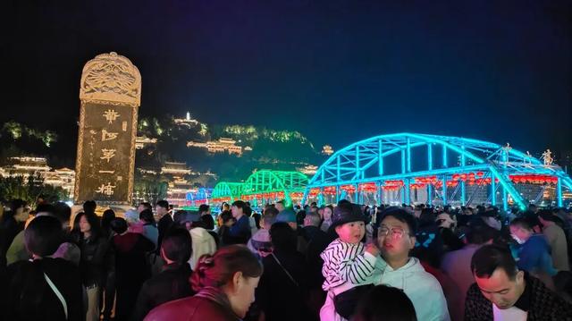 “超级黄金周”文旅成绩单发布！甘肃省订单增幅“跑赢”全国均值