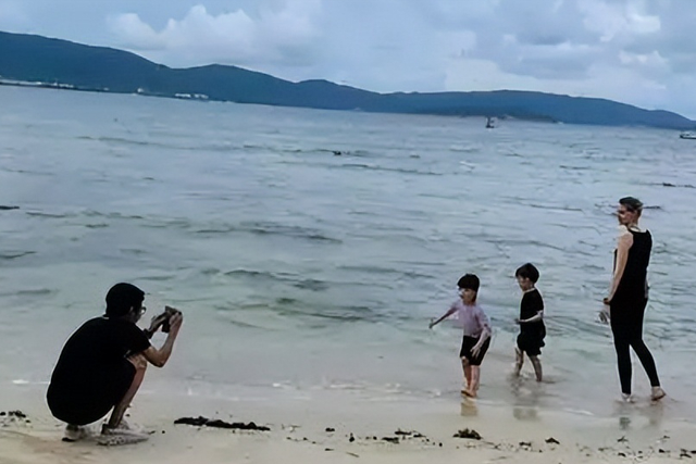 她和撒贝宁同居多年，却转身投入富豪怀抱	，没想到现在竟沦落至此