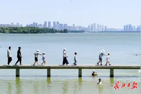 凌波门公交、停车、卫生间，将这样安排！他们在凌波门开了场会，关于行车、停车、卫生间图片