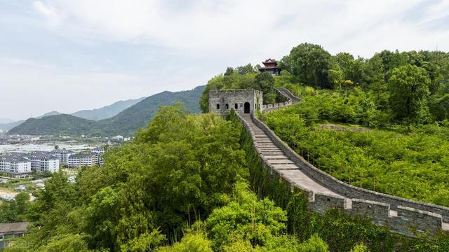 最适合春节旅行的6座小城，游人不多，年味十足，带着家人出发吧