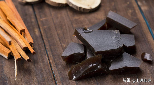 阿胶能跟花胶还有蛋白粉一起吃 2025年阿胶可以和花胶一起吃吗