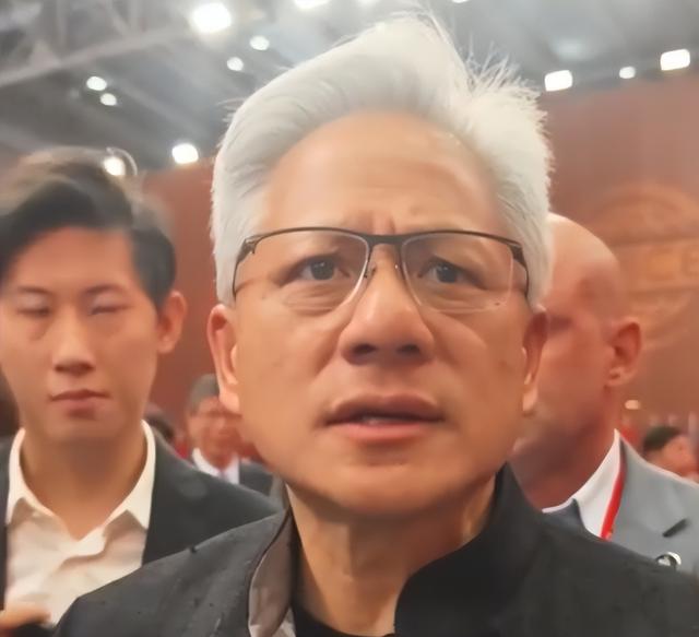比“芯片断供”还可怕！美国芯片专家大多是华人，这究竟是为何？