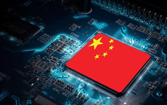 中国又出“新王炸”！美国人傻眼：封锁3年，竟养出个“怪物”？