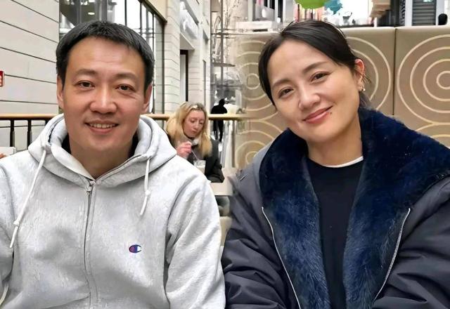 朱媛媛去世不到1年，52岁辛柏青现身春晚彩排，恶心的一幕出现了