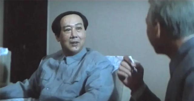 给“扮演毛主席”的10位演员排名：唐国强未进前5，古月仅排第2