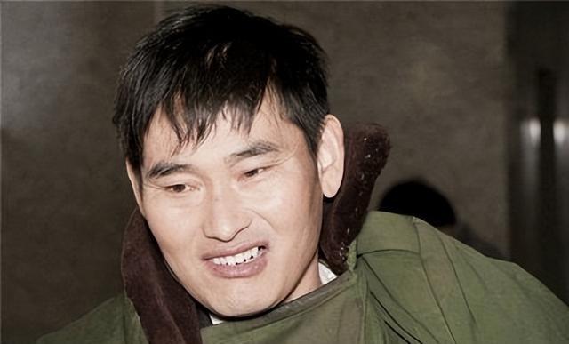 朱小伟做梦也没有想到	，离婚四年后，前妻陈亚男还是不愿放过自己