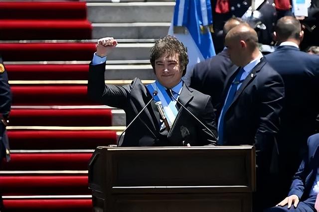 北京机场停不下！7国首脑排队访华，特朗普玩脱，铁杆小弟全反水