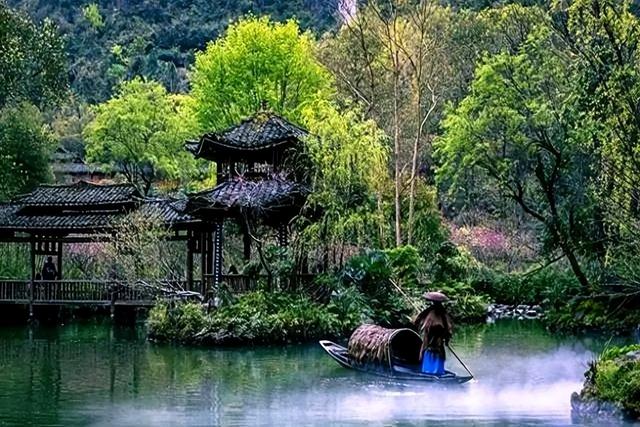一条铁路，87万人的地缘突围
