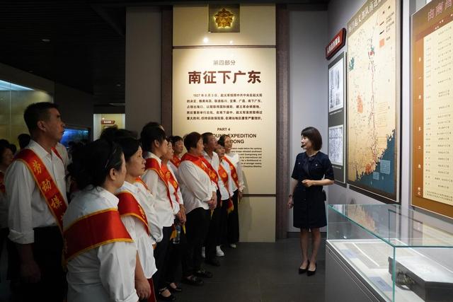 “跟着红歌游江西”第四站走进南昌市西湖区——在红歌传唱中定格：劳模最靓 西湖正红