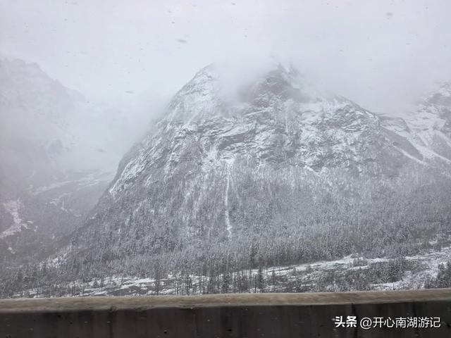 喀什经317到成都，色达县-都江堰，甲居藏寨、理小路、桃坪羌寨