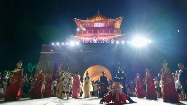 淇县文旅集团｜古灵山沉浸大秀《灵山封神》朝歌老街实景狂欢夜