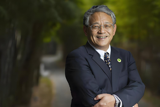 投票通过！国资接管！湖北首富净身出户，亲手打下的江山改姓了
