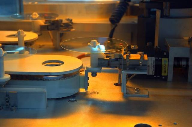 日本：再不阻止，很快中国就能把芯片干到当年和DVD一样的白菜价