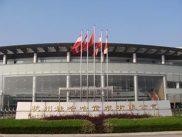 宗馥莉到王思聪,为何企二代陷“接班困局”，他们为何难以接班？