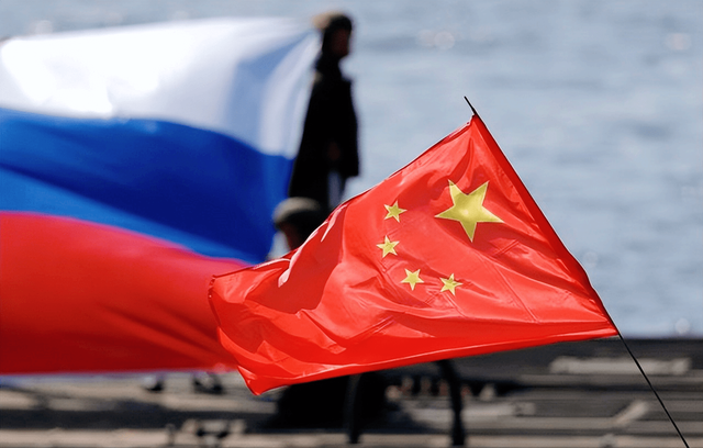 特朗普与内塔尼亚胡密谈	，伊以“战书”曝光，中国方案成最大变数