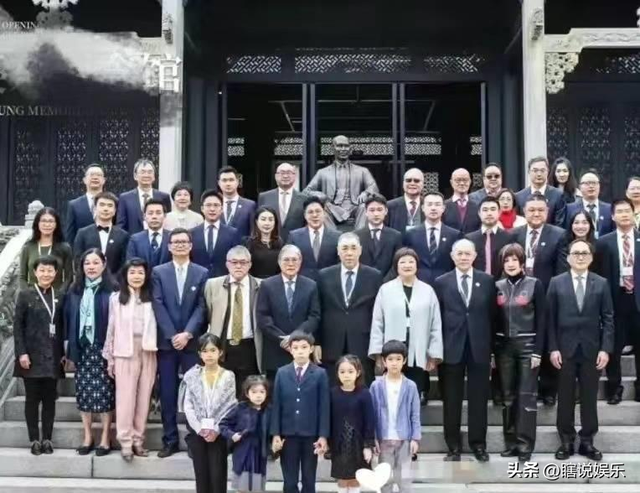 霍英东家规森严：二房三房太太貌美得宠，都生了儿子却从不争家产