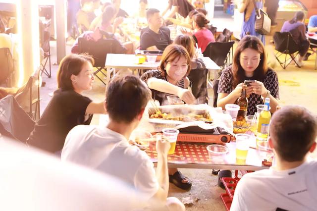 州庆来凯里!这几大夜市街区烟火正旺