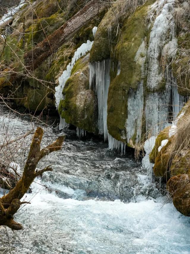 不说了，我要去四川玩雪了！