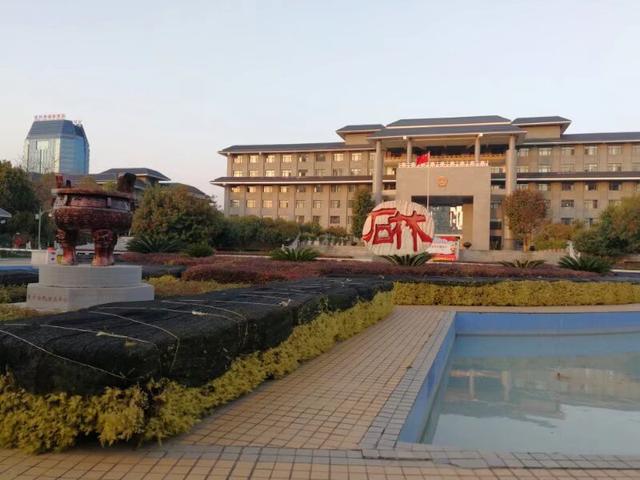 带着孙女去旅行（169）云南石林县印