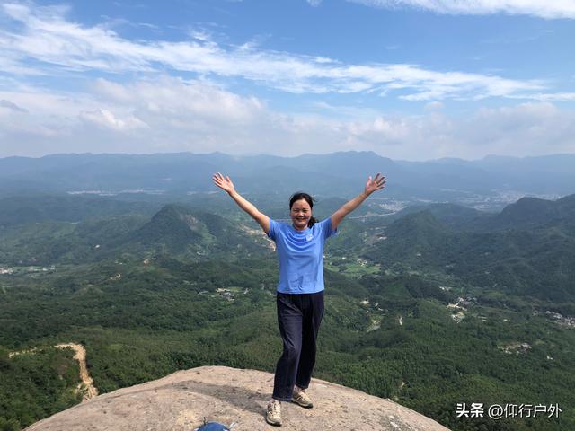揭西猴面石徒步登山