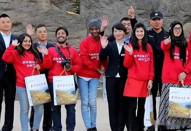 藏不住了！2000万老外“偷摸”涌入中国，这波热潮我们迎来了什么