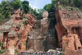 乐山大佛 | 陪父亲到乐山看大佛图片