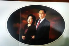 4对钻石婚老人讲述跨越半个世纪的爱情图片