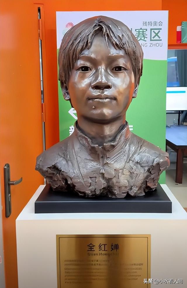 误会太深！全红婵雕像进校园，担心的事发生，“真实处境	”曝光
