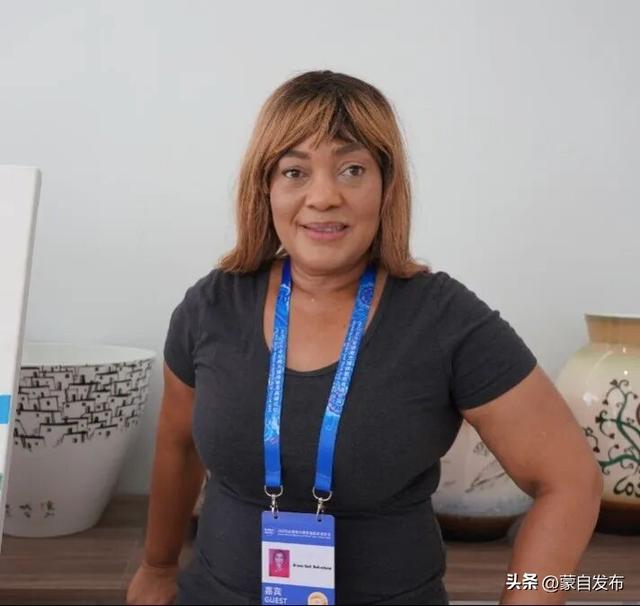 2025全球南方媒体智库高端论坛嘉宾走进蒙自，沉浸式感受滇南小城独特魅力