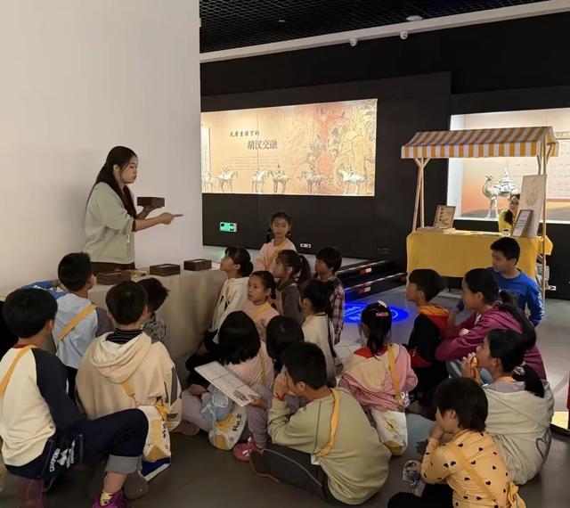 太平社区“小探险家”勇闯丝路,在大观博物馆里“做生意”啦!