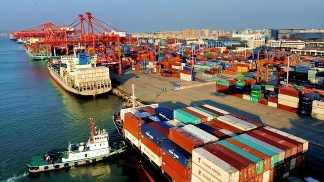 巴铁让中国吃了一个大亏？租给中国的军港43年，修都用了整整14年
