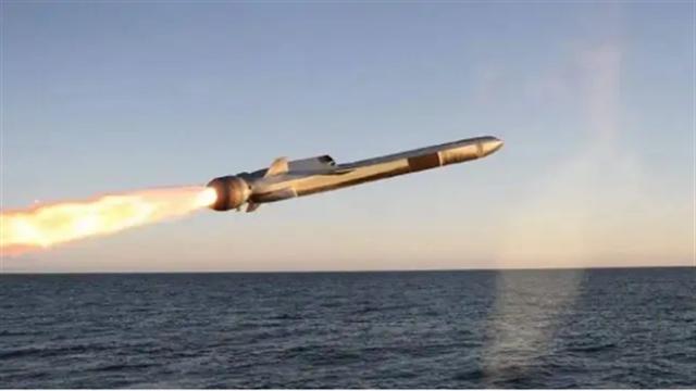 普京：若乌敢用战斧	，反击将非常严厉！随后成功试射核动力导弹