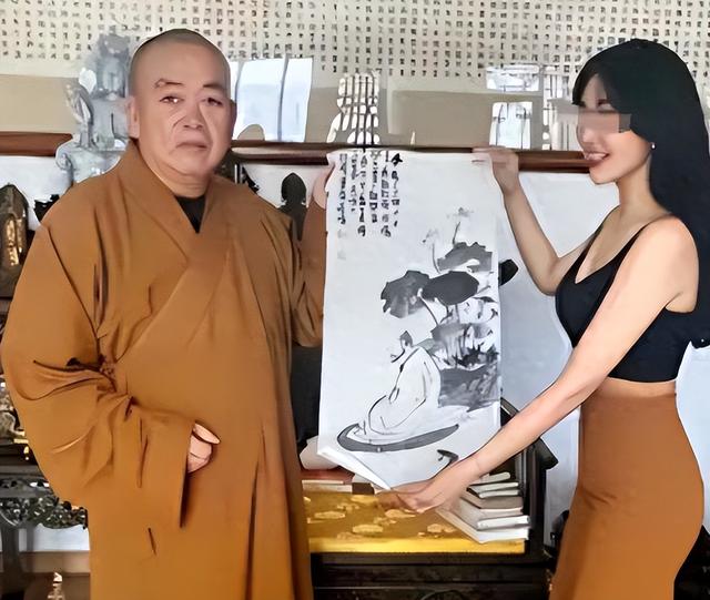 李湘不忍了！公开回应与释永信的真实关系，亲吻照的真相终于大白