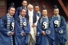 武当七侠每个人都能扫平1个帮会，论武功排名，第1名已不是俞莲舟图片