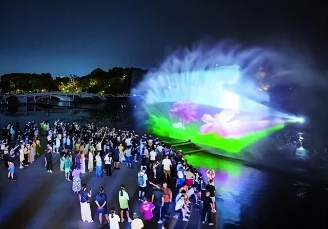 你的十二时辰，玄武湖承包了多少？