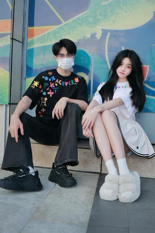 40岁男子网恋奔现四川31岁女子当天就同居 男子：太能折腾！
