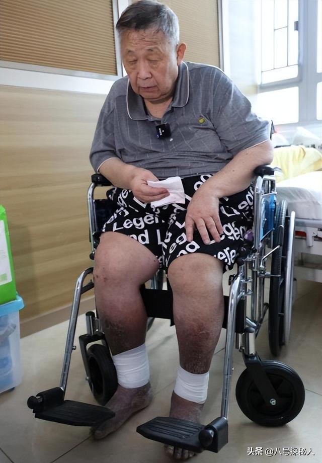 出名后出轨保姆、气死原配，如今77岁的他晚景凄凉，子女与其割席
