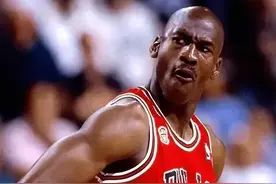 不服不行！NBA历史总决赛中能单场砍下50+得分的只有这七位大神！图片