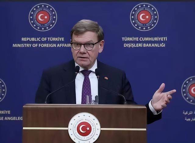 能源不足、芯片断供，2大挑战接踵而至，德国正面临“工业危机”