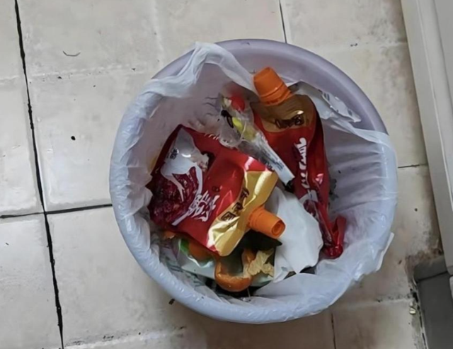 闫学晶事件闹大了！官媒下场介入，儿子说真相也没用	，那英说对了