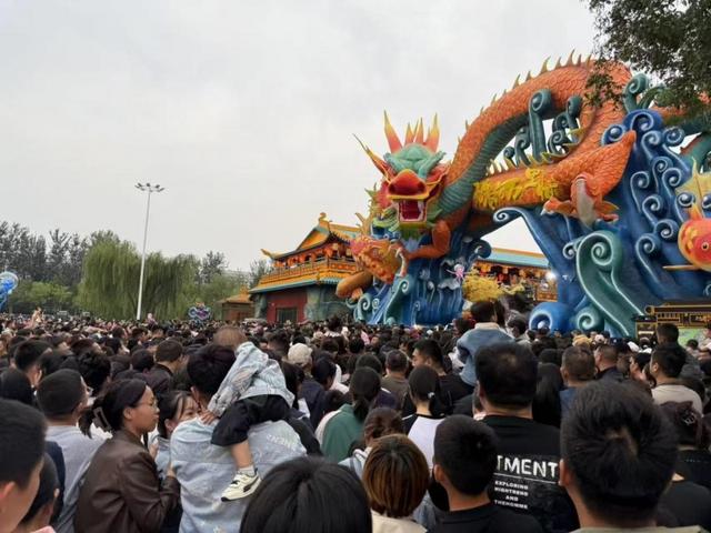 首个黄河文化不夜城点亮济南济阳引来打卡热潮