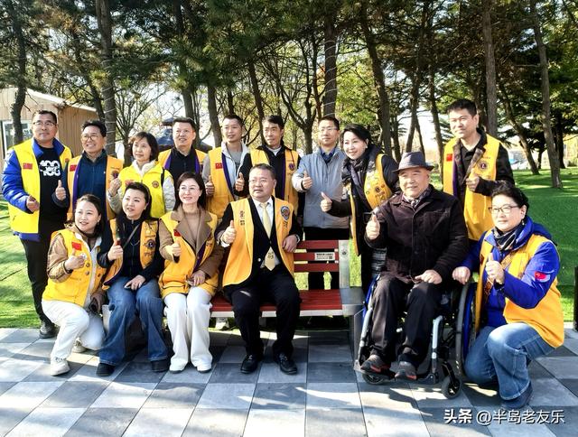 狮爱长椅暖心亮相 为大连文旅服务注入温度 中国狮子联会大连代表处助力城市品质升级