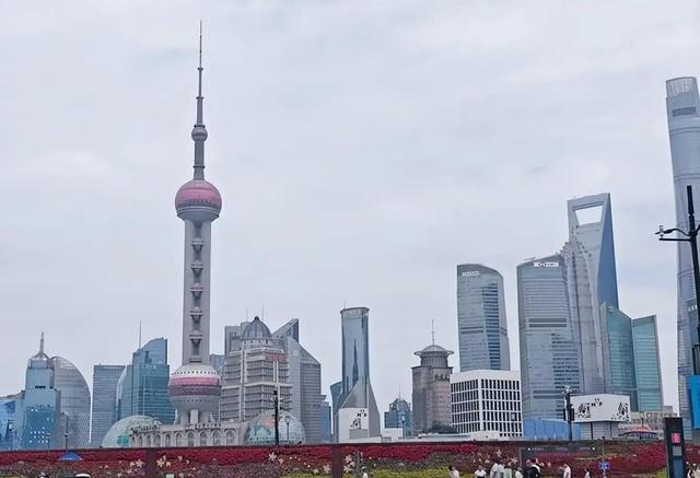 我是河南人去了唐山和邯郸，直言不讳：唐山跟邯郸天差地别