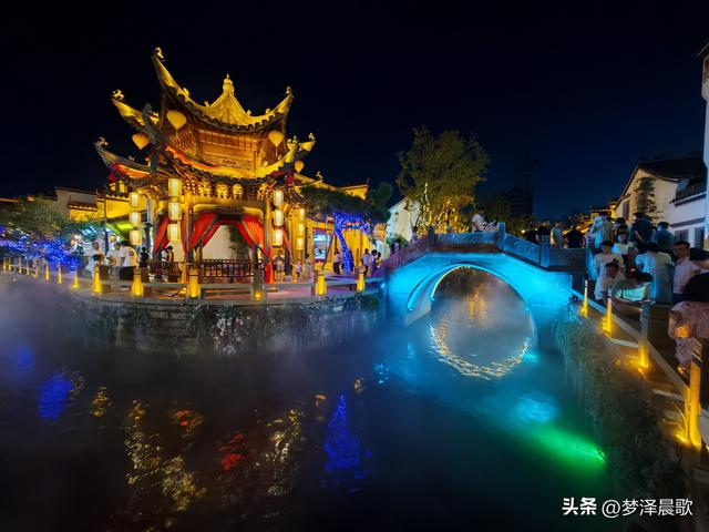 云梦夜未央：楚王城公园楚王天下大舞台、祥云湾灯火里的千年回响