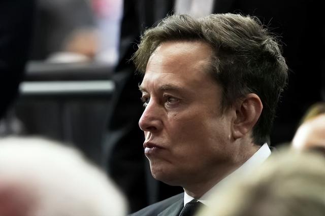 出口暴增57.9%！马斯克预言成真，中国又一产业杀疯了！