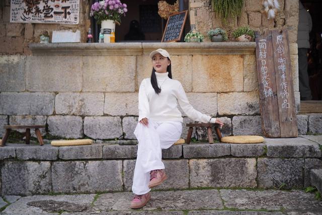 【外眼看云南】汽笛声中的“慢生活”，一场跨越国界的乡愁之旅