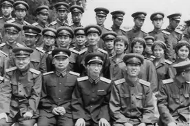 1958年八一厂演员剧团曾经集体退出现役，1962年重新回归授衔图片